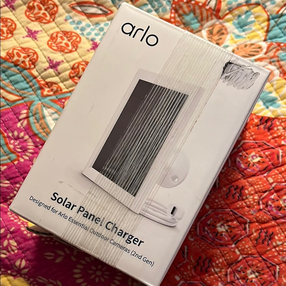 Arlo Solar Panel Charger for Outdoor Cameras